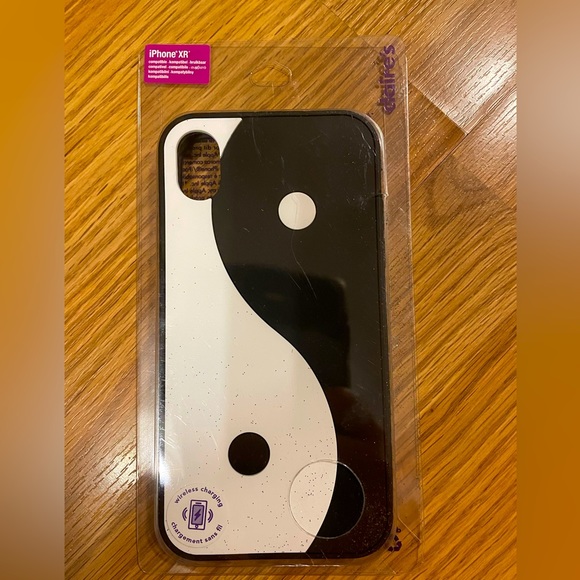 iPhone XR Ying-Yang Phone Case - Picture 1 of 1